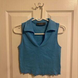 Collared lettuce trim top